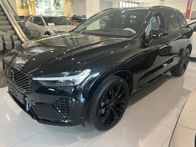 Volvo VOLVO XC60 B5 AWD automatico Plus Black Edition