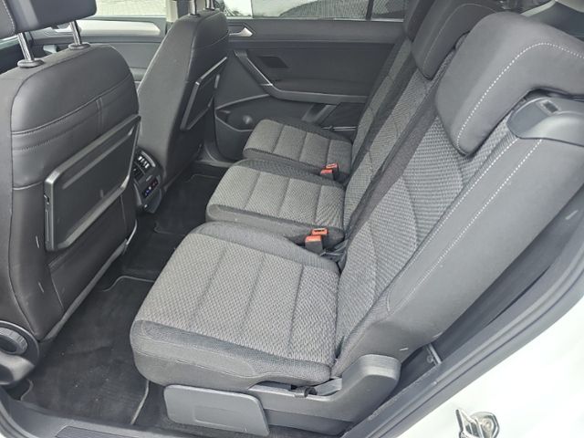 Fahrzeugabbildung Volkswagen Touran 2.0 TDI DSG COMF. KAMERA AHK TRAILER-ASSI