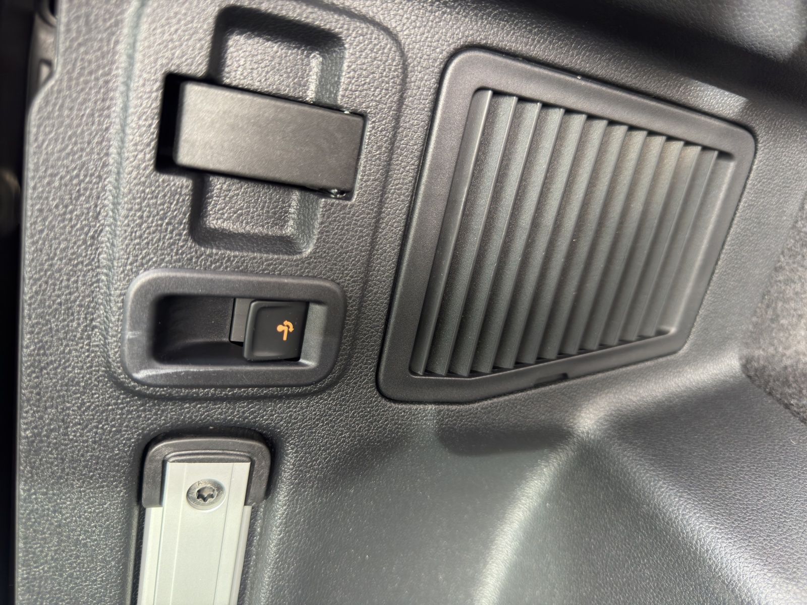 Volkswagen Touran - Bild 17