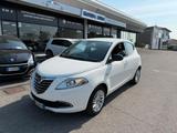 Lancia Ypsilon 0.9 TwinAir 85 CV 5 porte S&S DFN - Lancia Ypsilon mit Halbautomatikschaltung