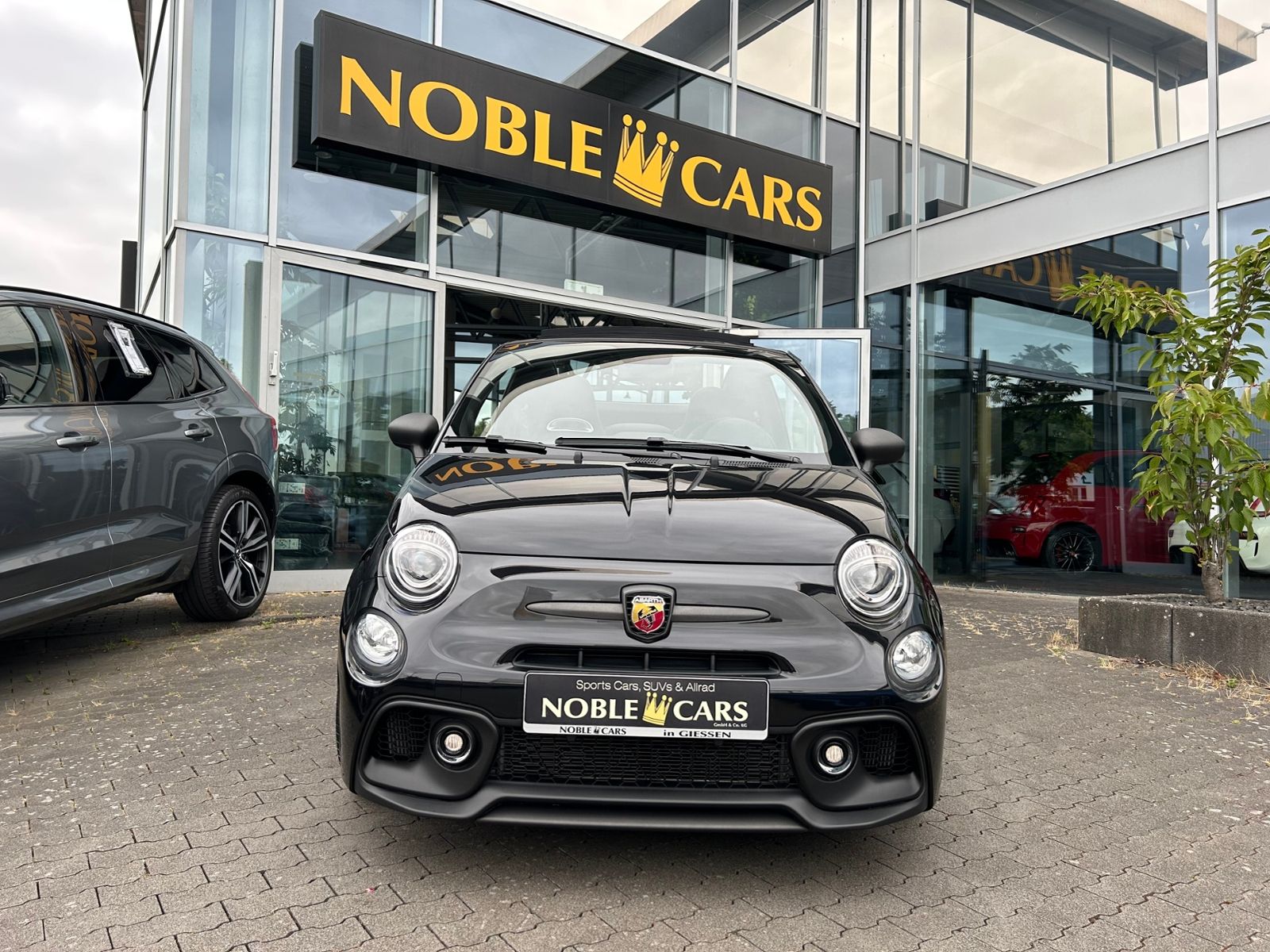 Fahrzeugabbildung Abarth 695 C KLIMA NAVI ALU 17 "  Nur  1450  km