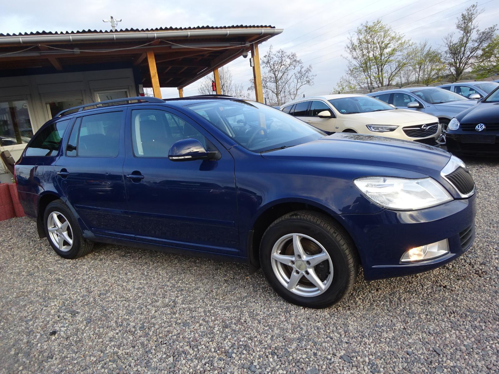 Skoda Octavia 2013 — салон