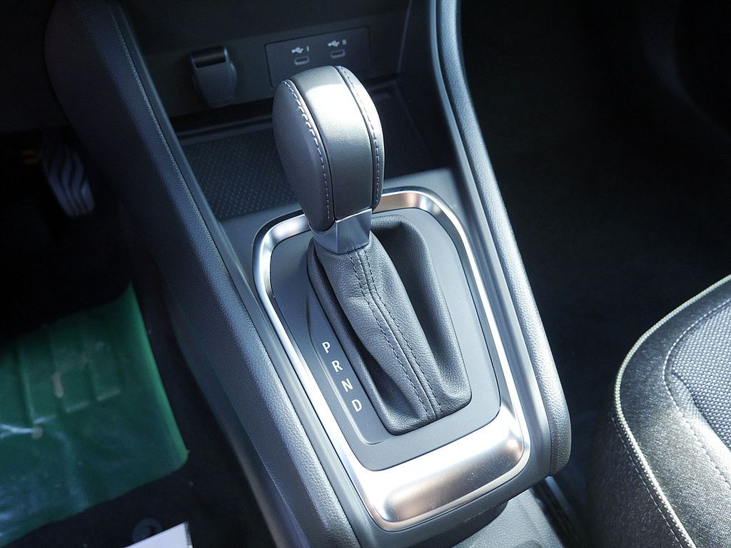 Fahrzeugabbildung Renault Captur Techno TCe 160 EDC Mild Hybrid