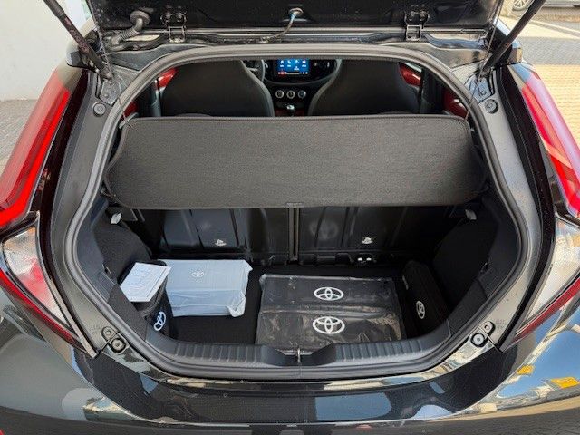 Fahrzeugabbildung Toyota Aygo X Teamplayer 1.0l 72PS Kamera!