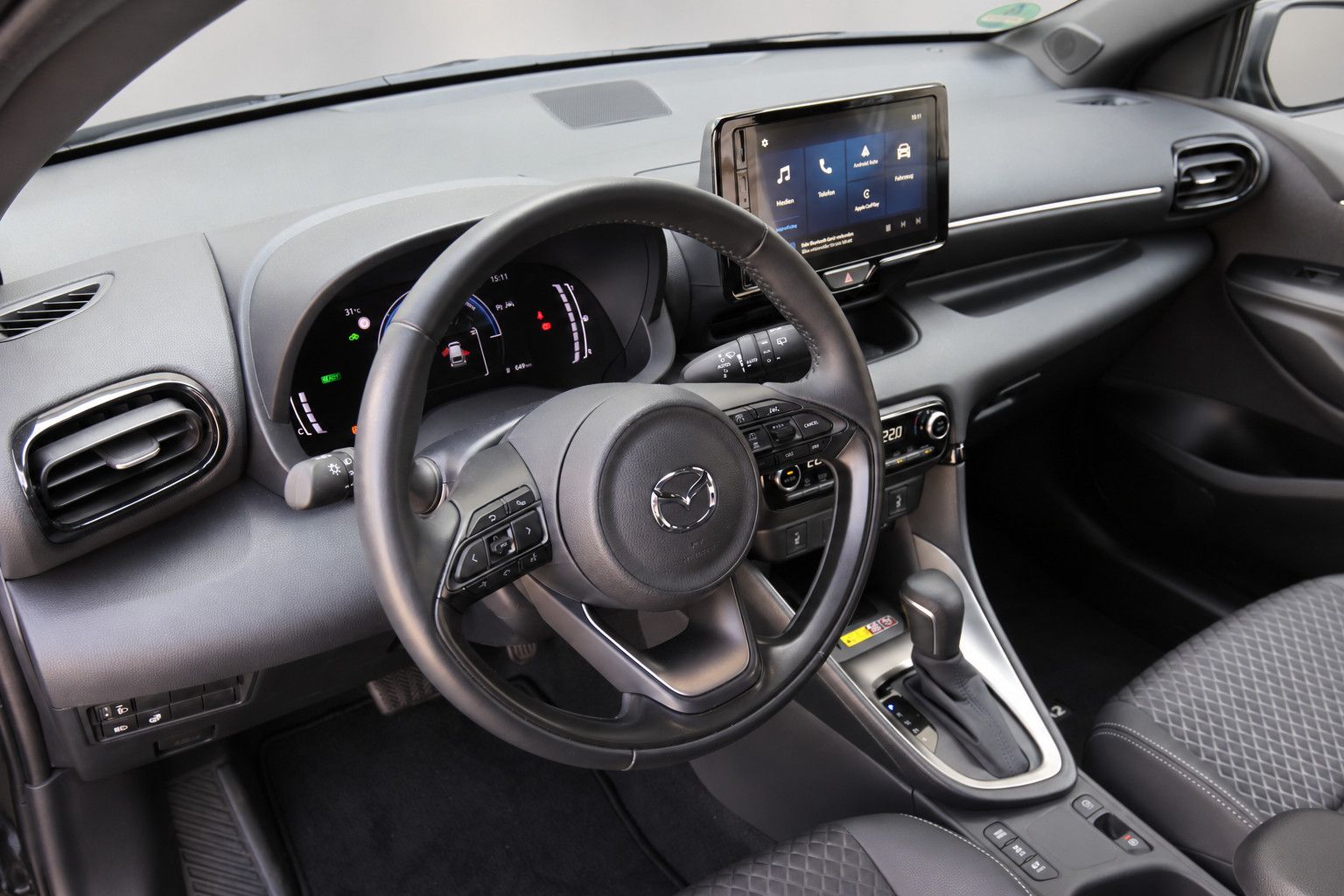 Mazda 2 Hybrid - Bild 8