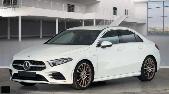 Mercedes-Benz A 180 d Lim. 7G AMG Edition 1 360° FINANZIERUNG