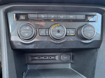 Volkswagen Tiguan Allspace - 11