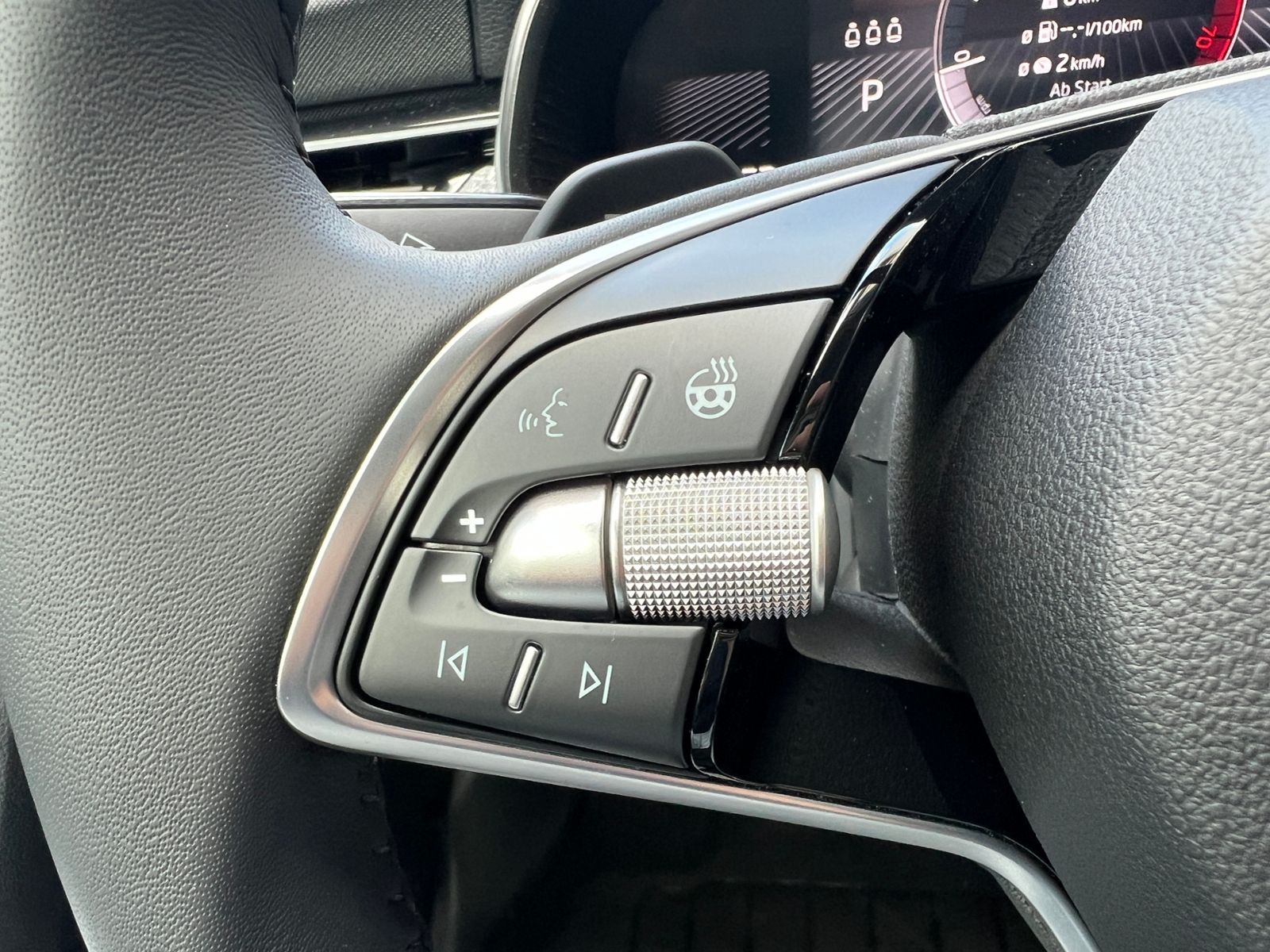 Fahrzeugabbildung SKODA Scala Selection 1.0 TSI DSG *LED, ACC, Kamera, 1