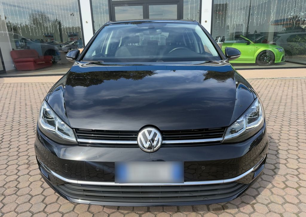 Image of Volkswagen Golf