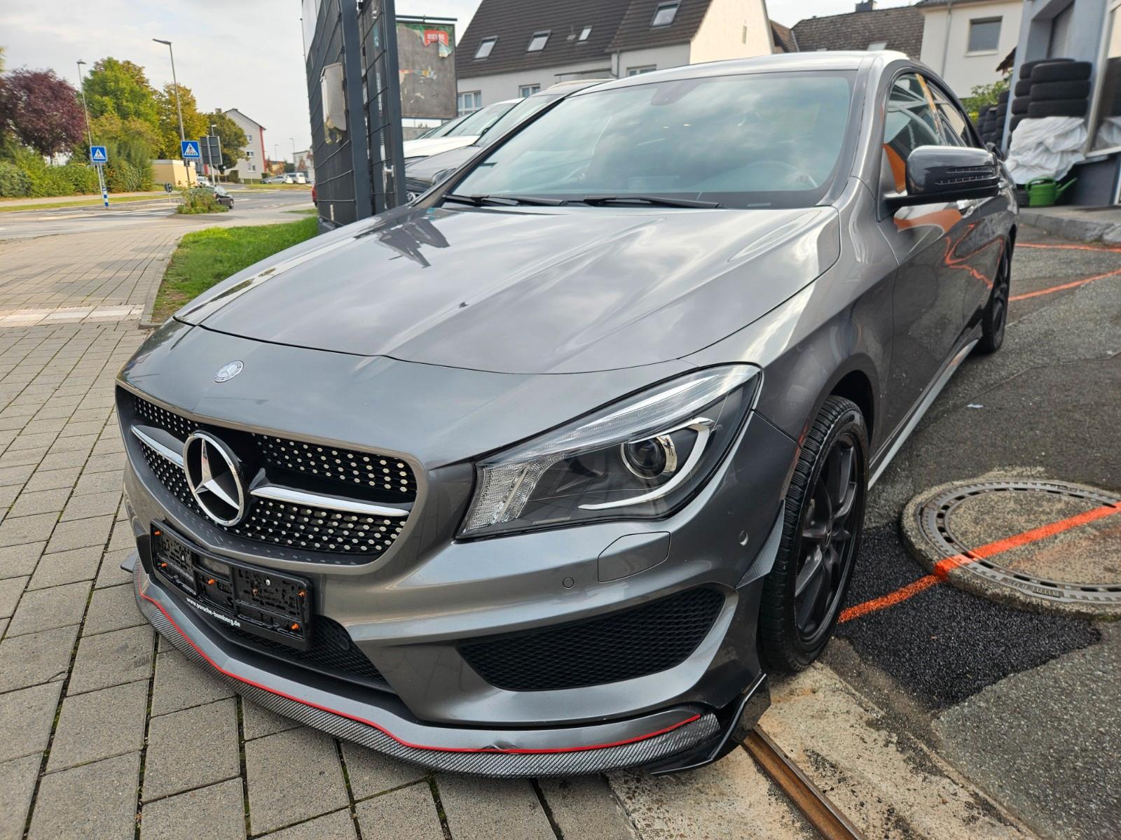Mercedes-Benz CLA 220 AMG Line