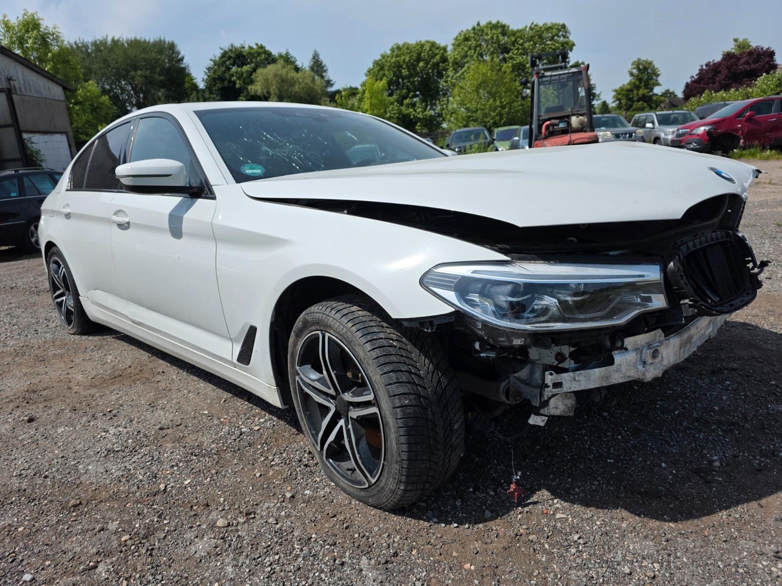BMW 530d xDrive Sport Line - FRONTSCHADEN