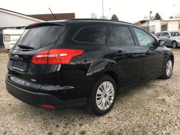 Ford Focus - 8