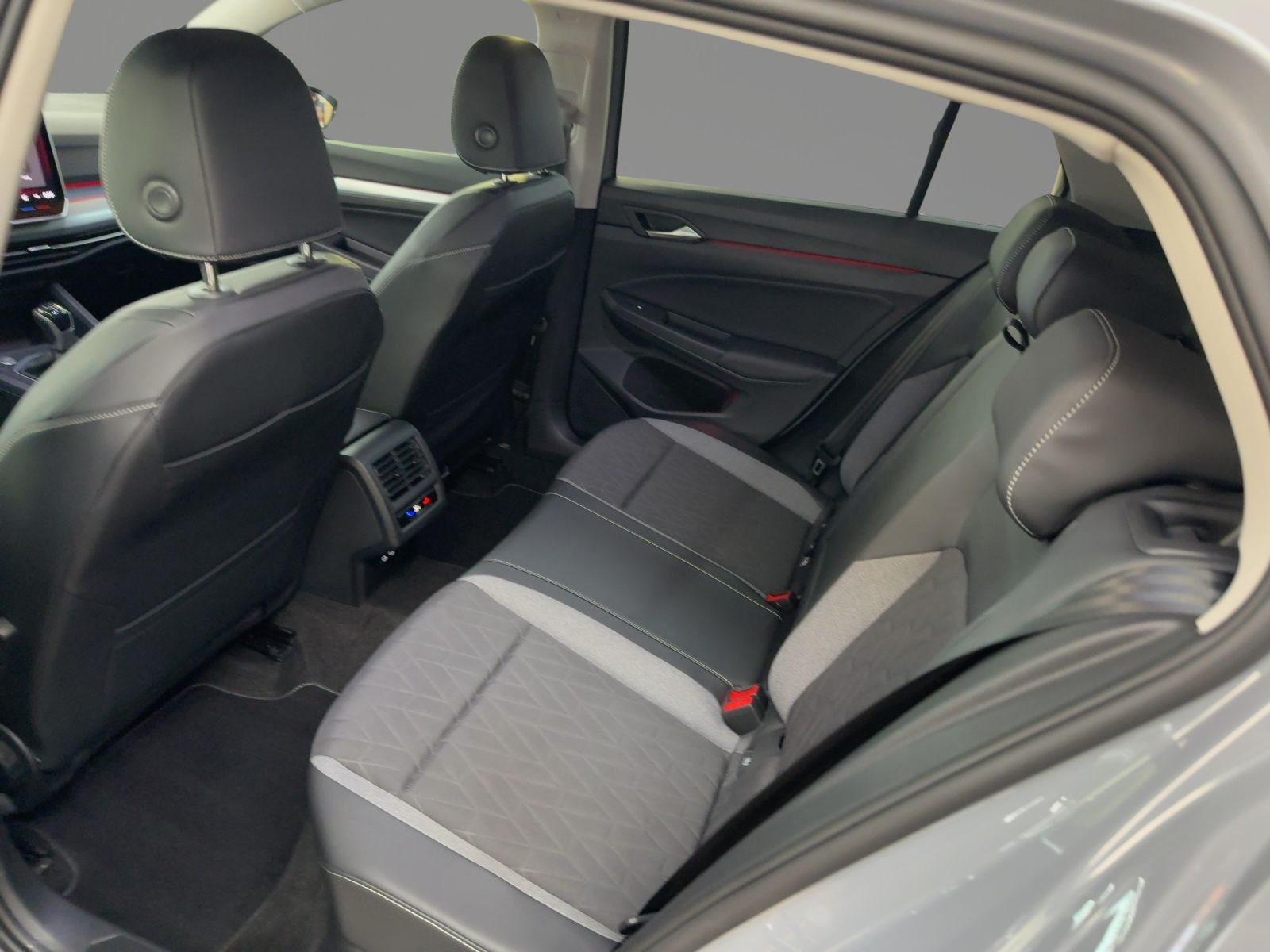 Volkswagen Golf - Bild 10