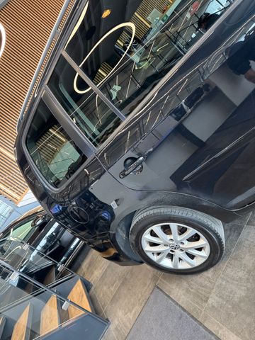 Volkswagen Touran Freestyle *DSG*TÜV 012028*