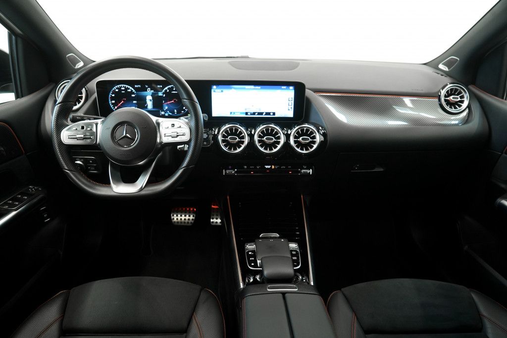 Mercedes Benz B 220