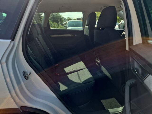 Fahrzeugabbildung SKODA Karoq Ambition TD110/2.0A7A, Allrad, Navi