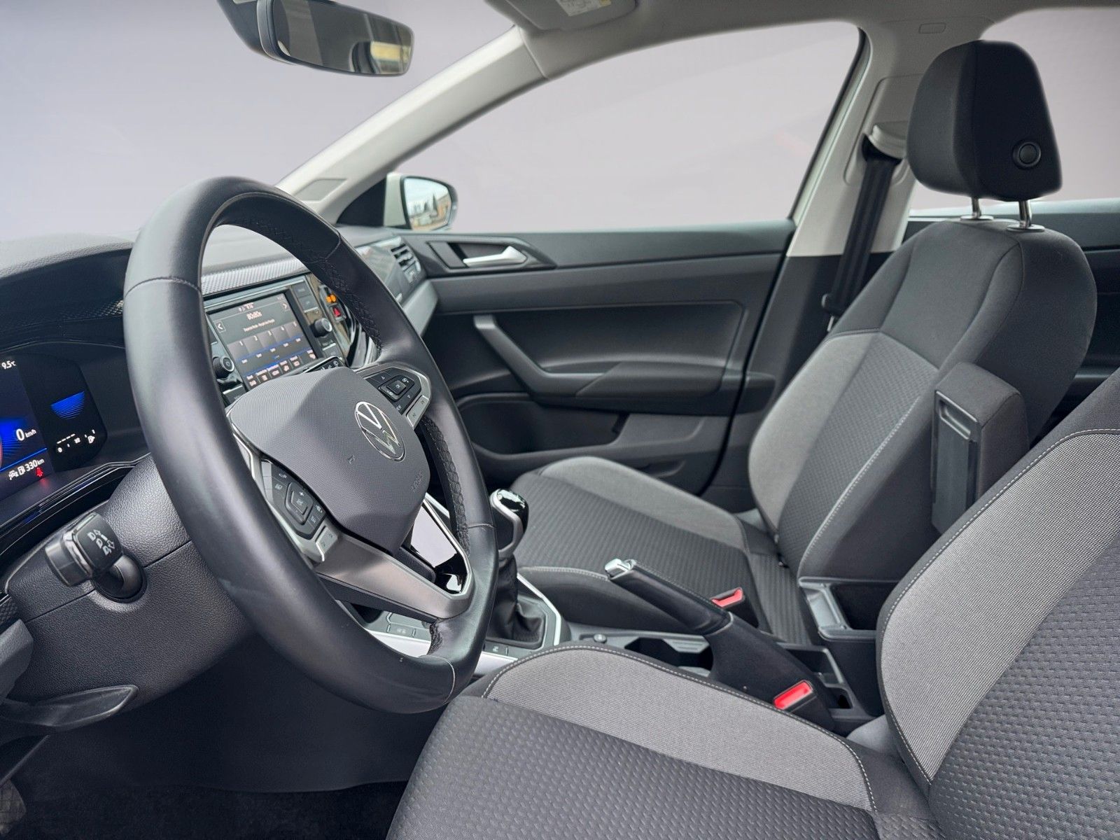 Fahrzeugabbildung Volkswagen Polo Life 1.0 MPI