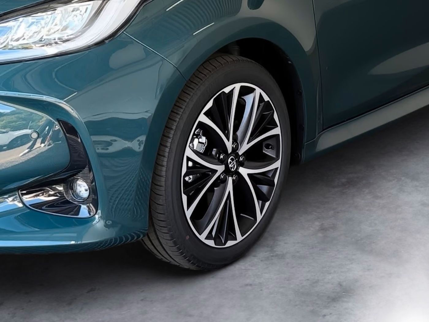 Fahrzeugabbildung Toyota Yaris Teamplayer 1.5-l-Hybrid KAMERA LED ACC