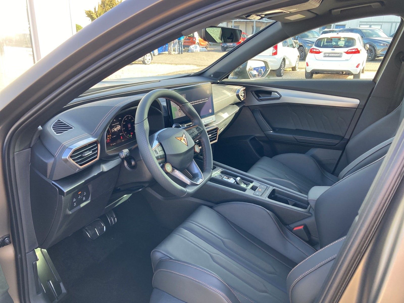 CUPRA Formentor VZ5 Century Bronze Matt Edition 2.5 TS - Image 7