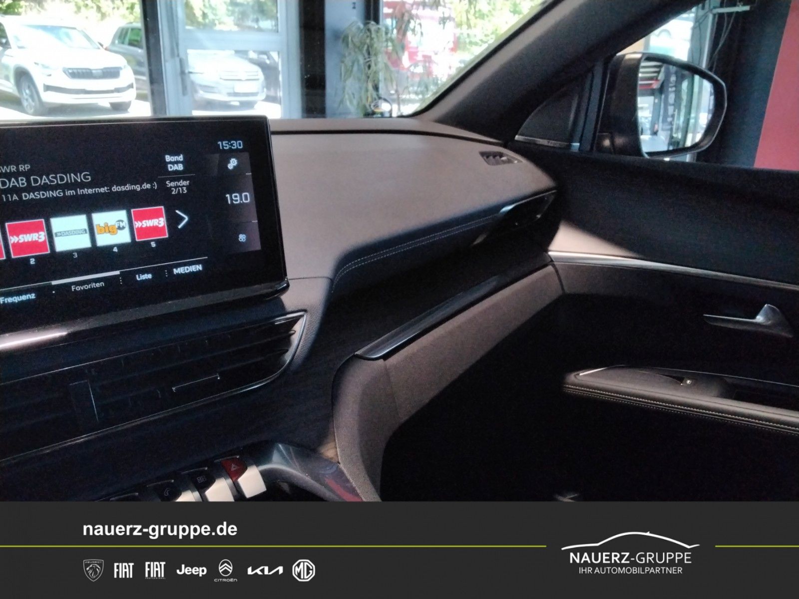 Fahrzeugabbildung Peugeot 5008 GT Pack 180PS Mass.Sitze Focal