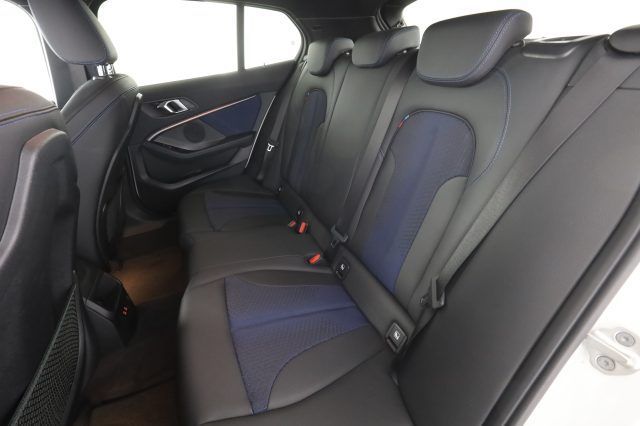 BMW 116 Serie 1 d ADVANTAGE imagem 3