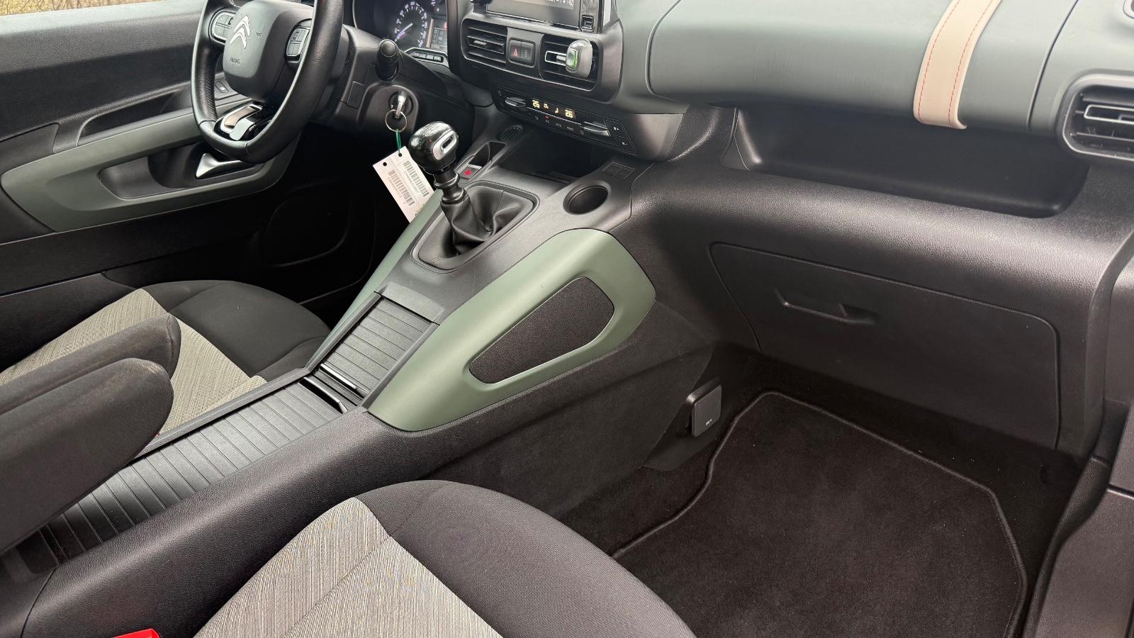 Citroën Berlingo BlueHDi XTR 7 SITZENAVI SERVICE TÜV NE
