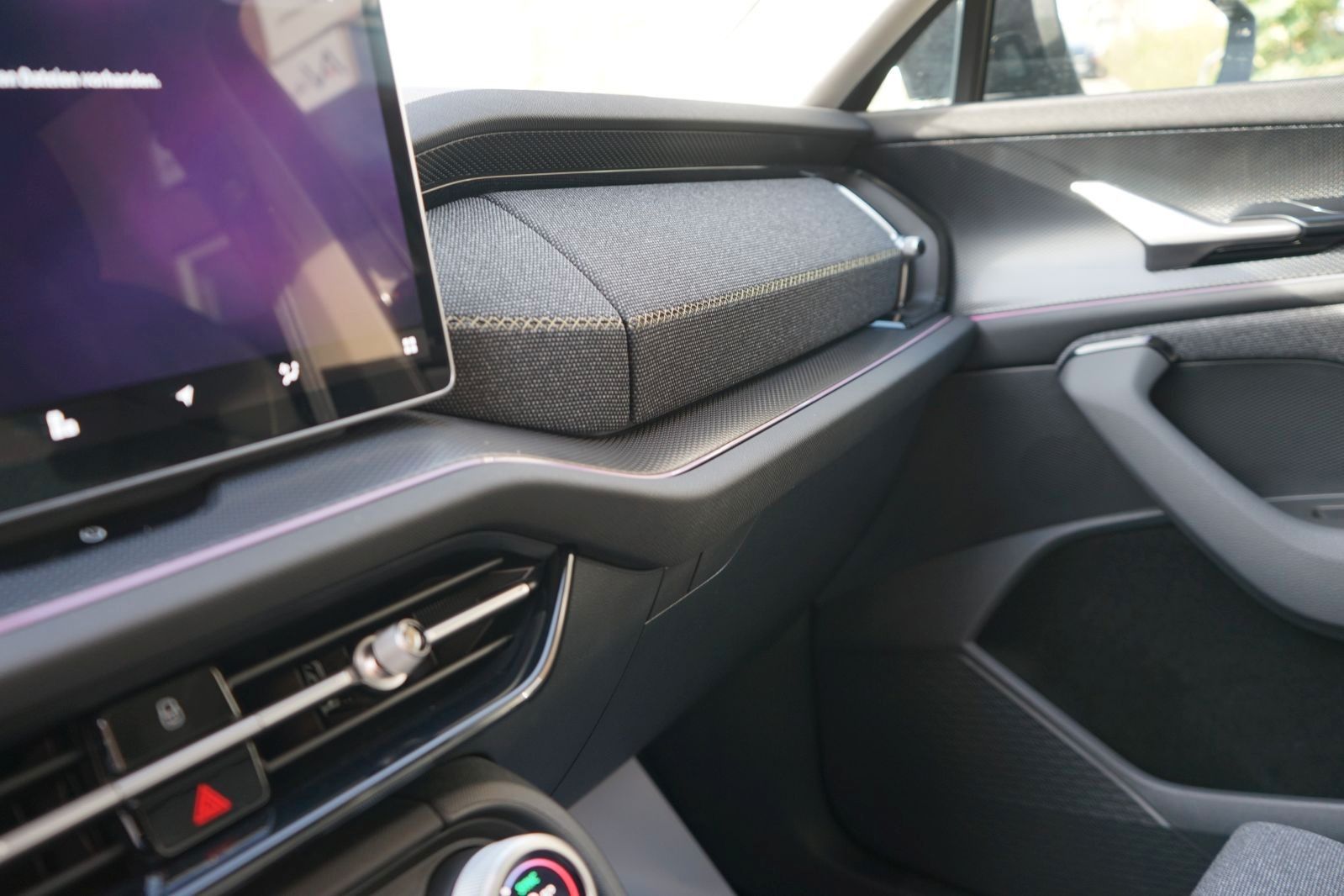 Fahrzeugabbildung SKODA Kodiaq 1.5 TSI Selection 7 Sitzer*Kam*Acc*Pano