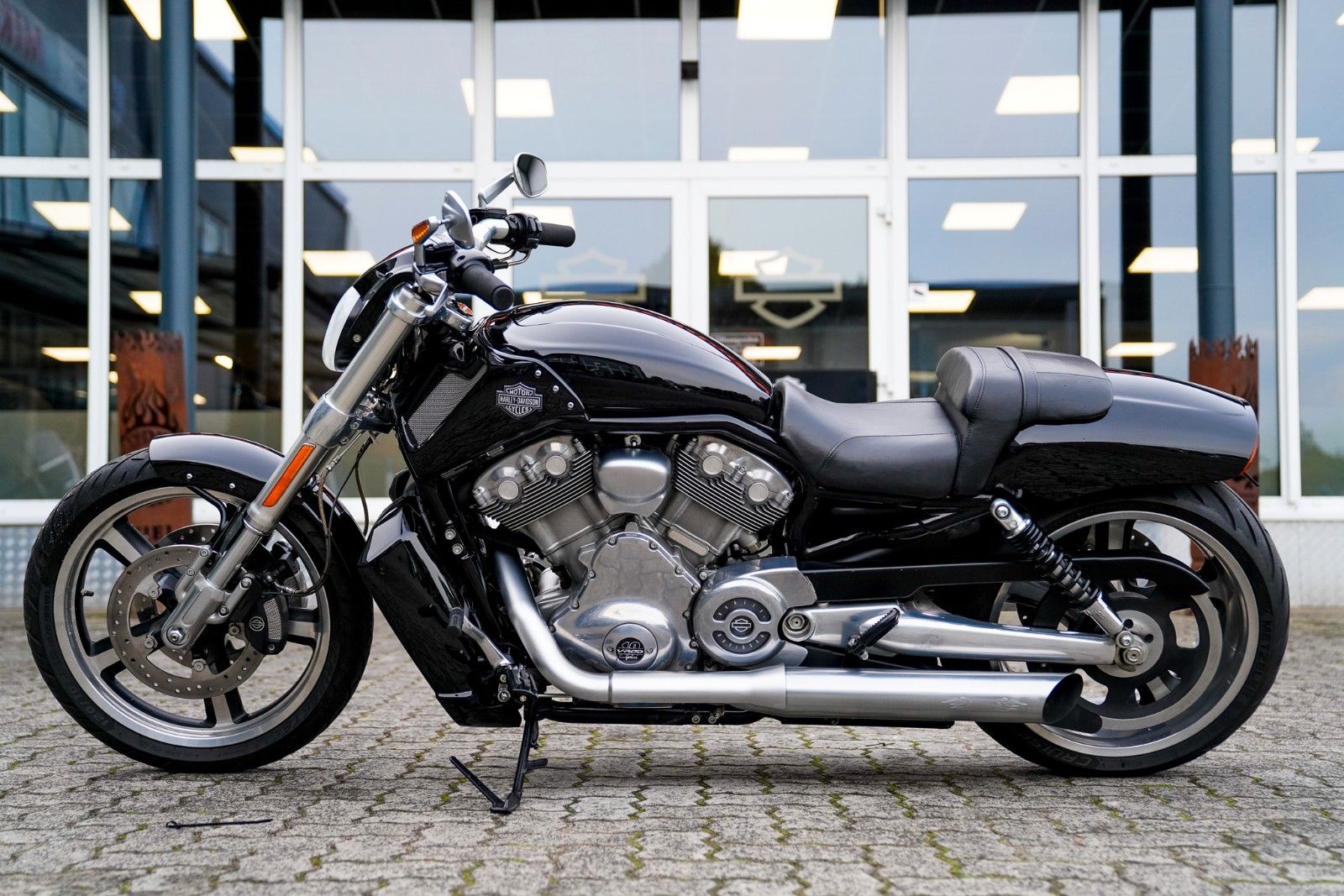 Fahrzeugabbildung Harley-Davidson VRSCF V-ROD MUSCLE - Remus -