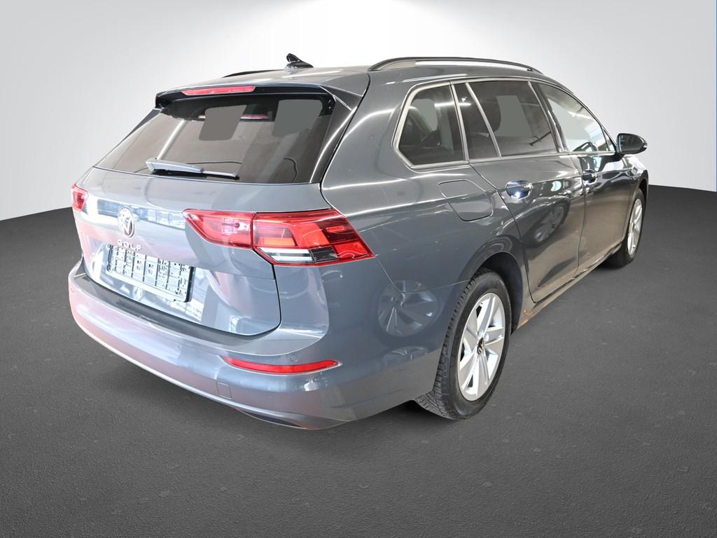 Volkswagen Golf VIII Var 2.0 TDI Automatik Life PDC SzHzg L