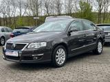 Volkswagen Passat Lim. Comfortline 1Hand *Automatik - VW Passat Gebrauchtwagen in Saarbrücken