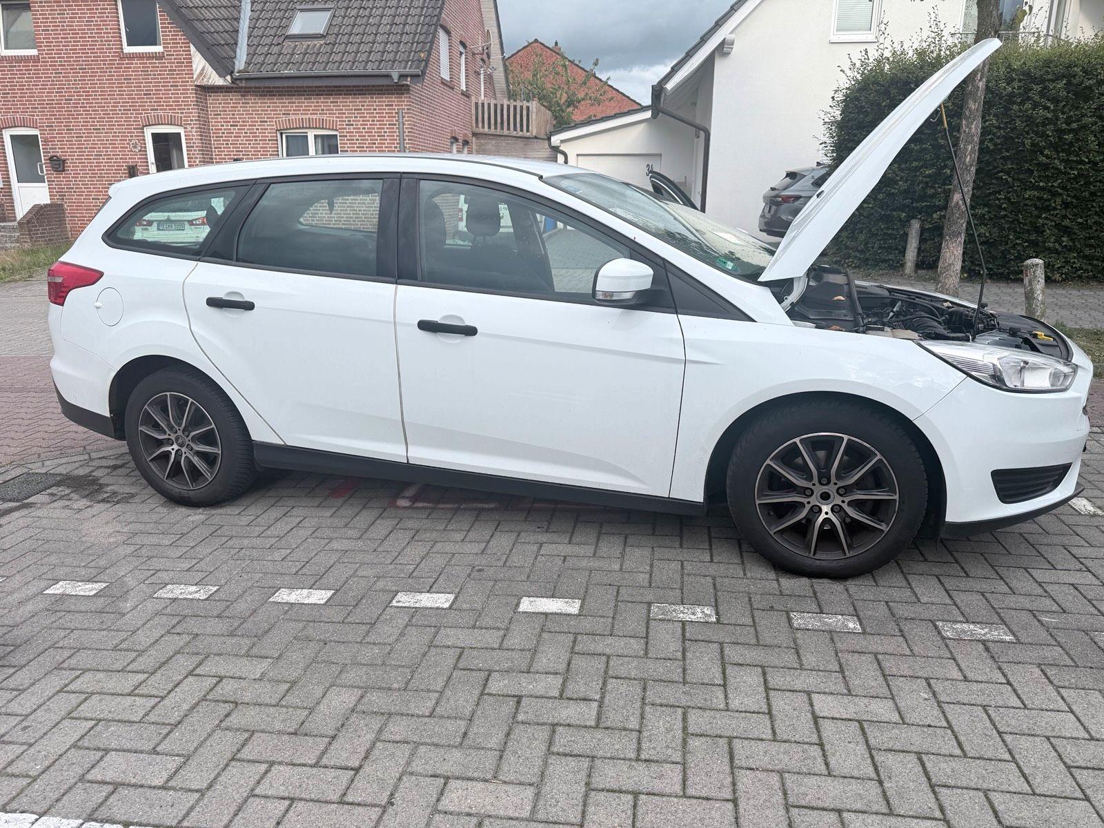 Ford Focus 2015 — photo 12