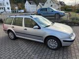 Volkswagen Golf Kombi 75 PS, Tüv neu, AHK, Allwetterreifen - gebrauchte VW Golf aus dem Jahr 2000