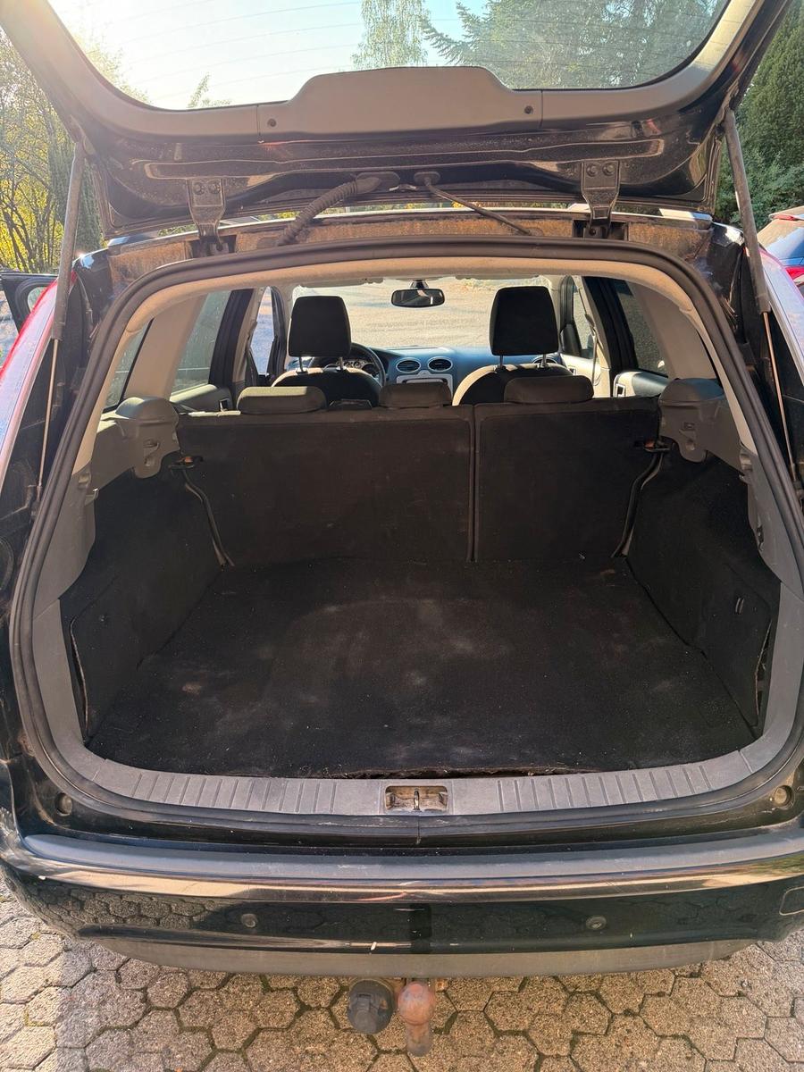 Ford Focus 2008 — photo 14