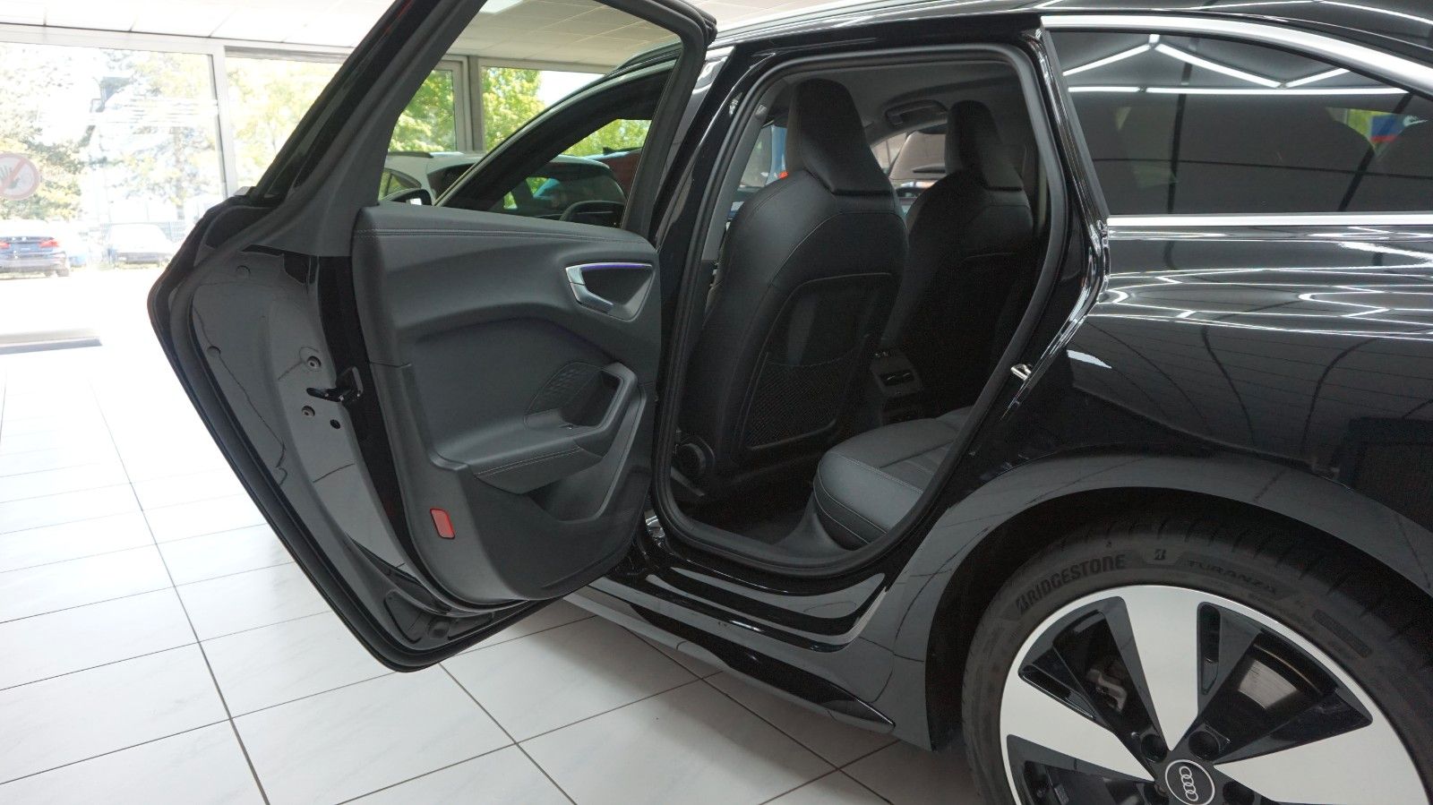 Fahrzeugabbildung Audi A5 Avant *MwSt*Autom.*Werksgarantie*S-Line*