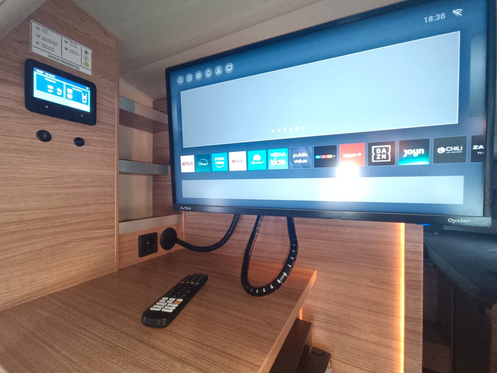 Fahrzeugabbildung Weinsberg CaraSuite 700 MEG Ford *Automatik*TV*Xenon