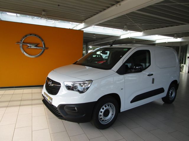 Opel Combo Cargo elektro; 11 KW On-Board, 100 KW DC