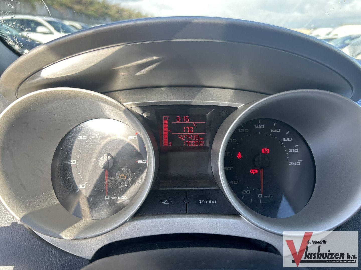 Seat Ibiza 2012 — photo 17