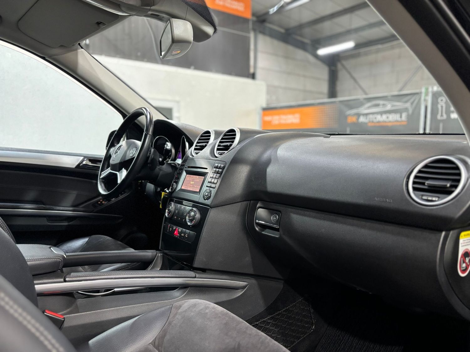 Fahrzeugabbildung Mercedes-Benz ML 350 4 Matic Sport#Luft#Xenon#AHK#Alcantara#Am