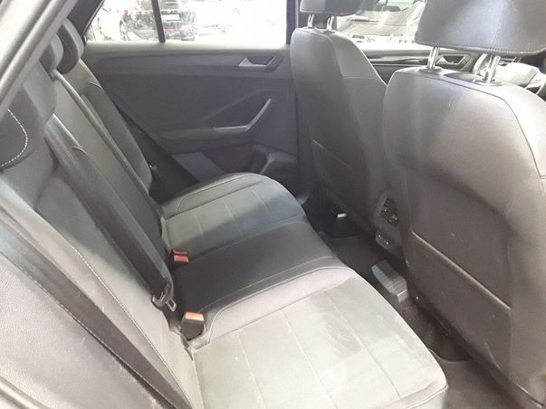 T-Roc 1.5 TSI DSG R-LINE NAV+PANO+AHK+KAMERA+ACC