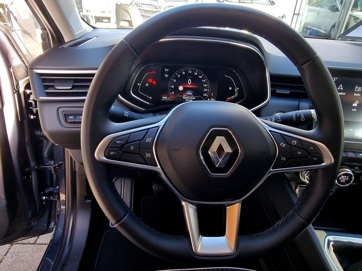 Fahrzeugabbildung Renault Clio INTENS TCe 90