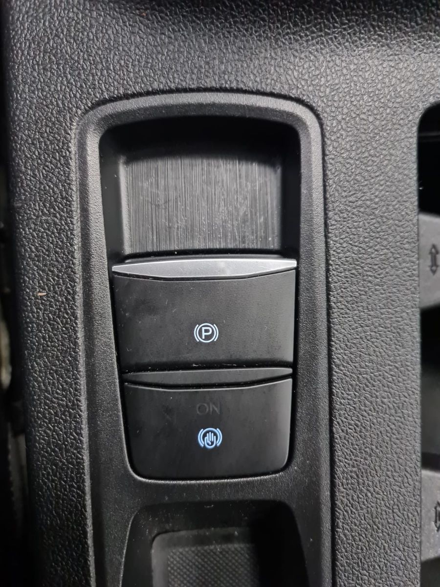 Fahrzeugabbildung Ford Kuga Cool & Connect / LED / 1. HAND