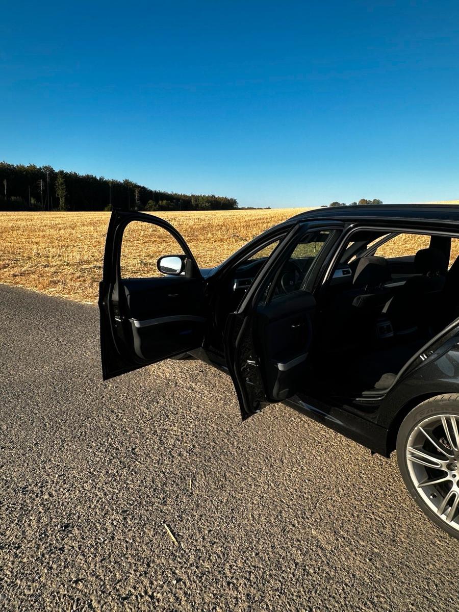 BMW 318 2012 — photo 13