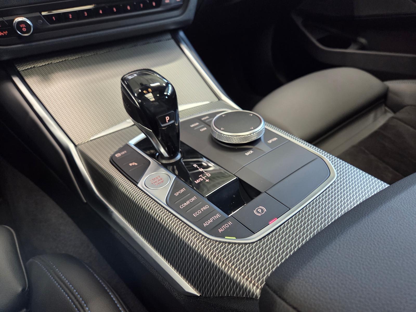 BMW M340 d xDrive /Panorama/HUD/Keyless/H&K/*345€