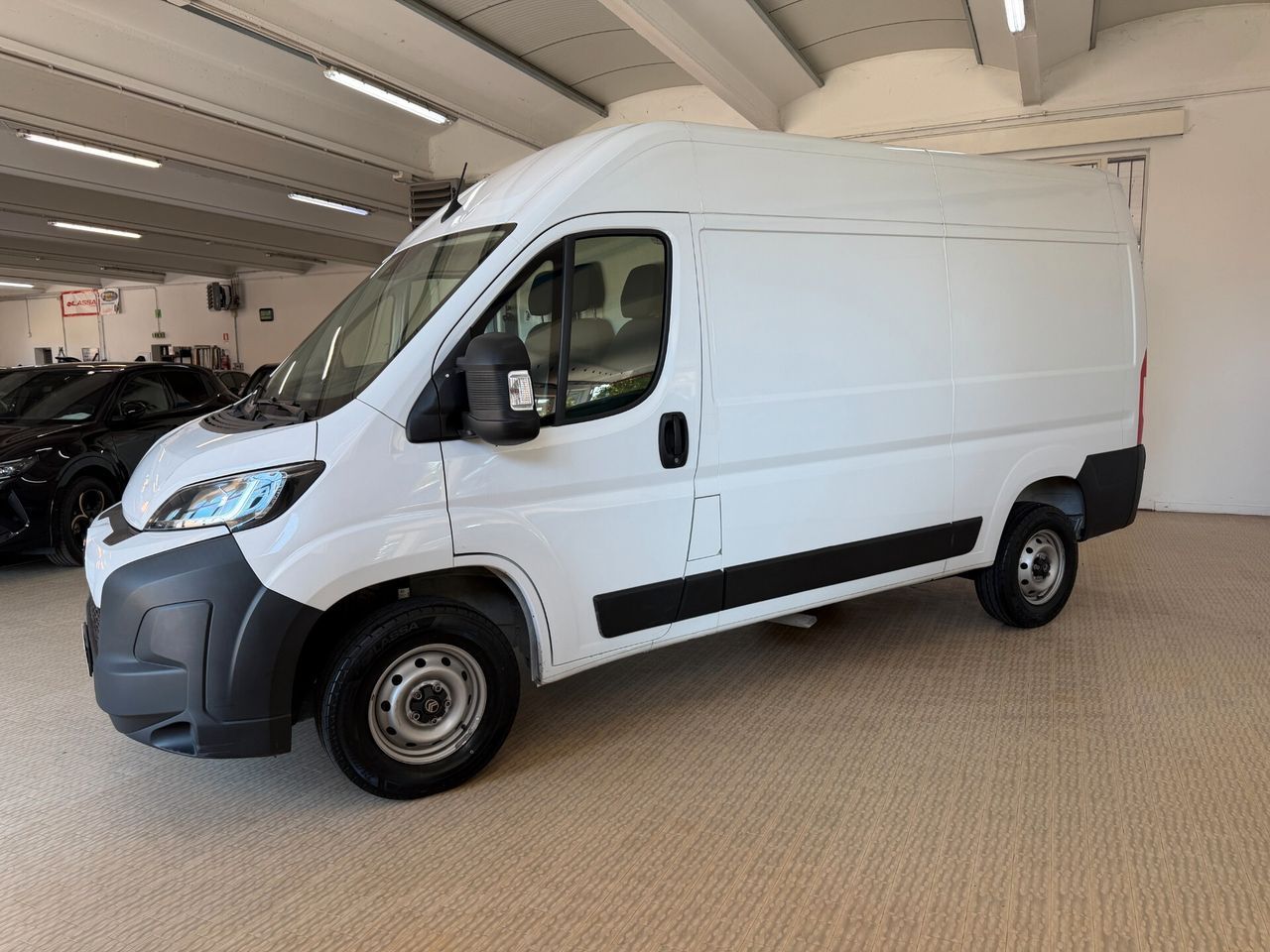Other Citroen Jumper 35 2.2 BlueHDi 140 S&S PM-TM Furg imagem 2