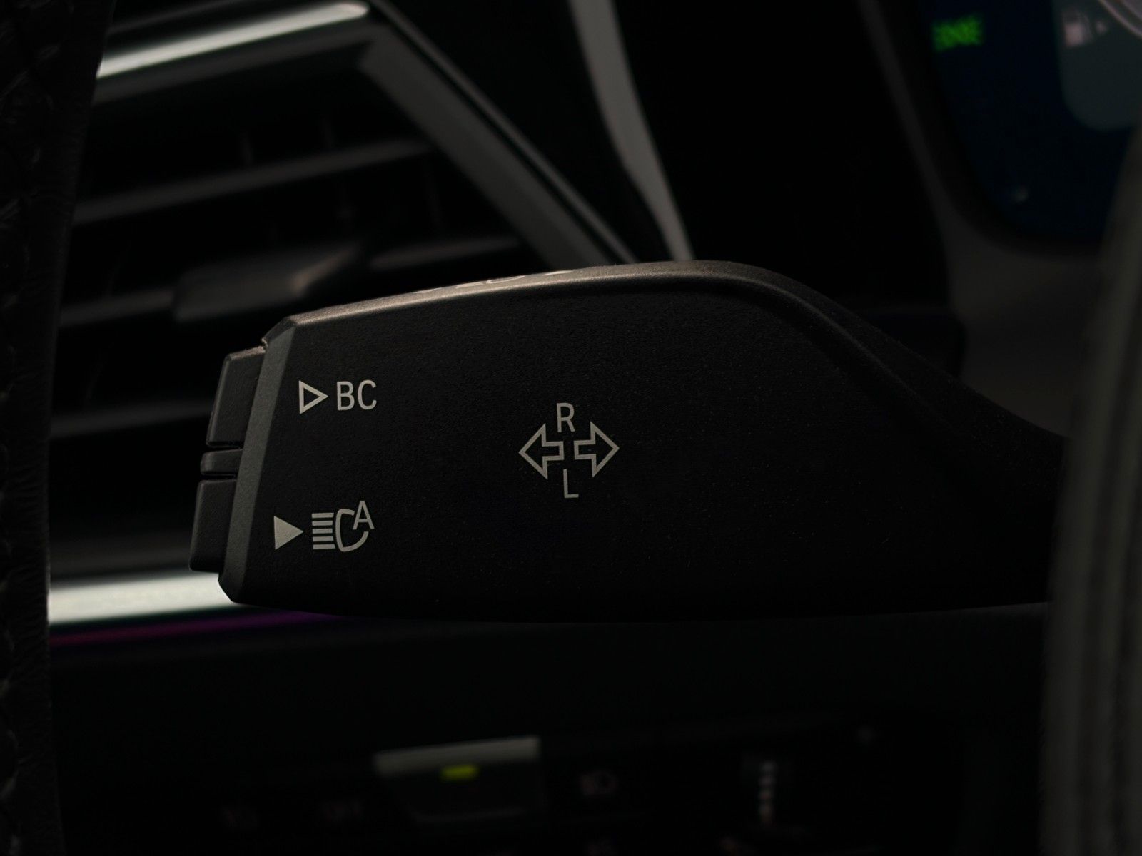 Fahrzeugabbildung BMW 420i Cabrio G23 M Sport Leder Memory CAM HiFi