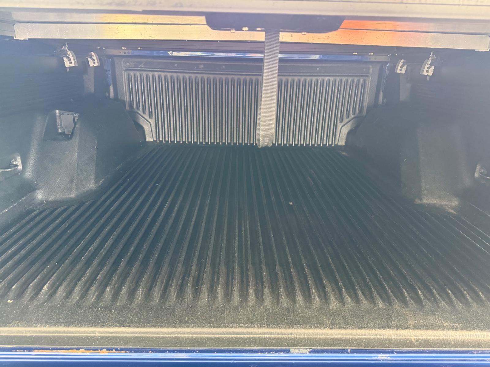 FORD RANGER XLT 2.2 TDCI 150ch 4X4 - DOUBLE CABINE - ATTELAGE 3,35T - JANTES ALLIAGE - MARCHEPIEDS - RÉGULATEUR - CLIMATISATION