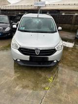Dacia Lodgy 1.5 dCi 8V 90CV Start&Stop 5 posti A - silberne Dacia Lodgy