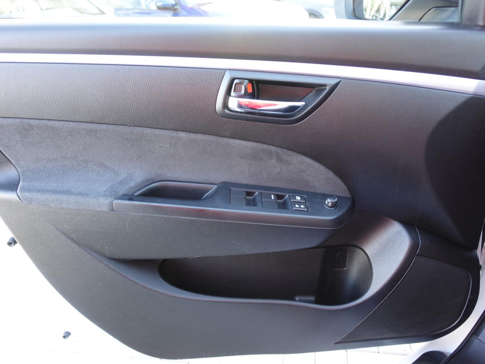 Suzuki Swift 1.2 Club Klima Sitzheizung Tempomat PDC