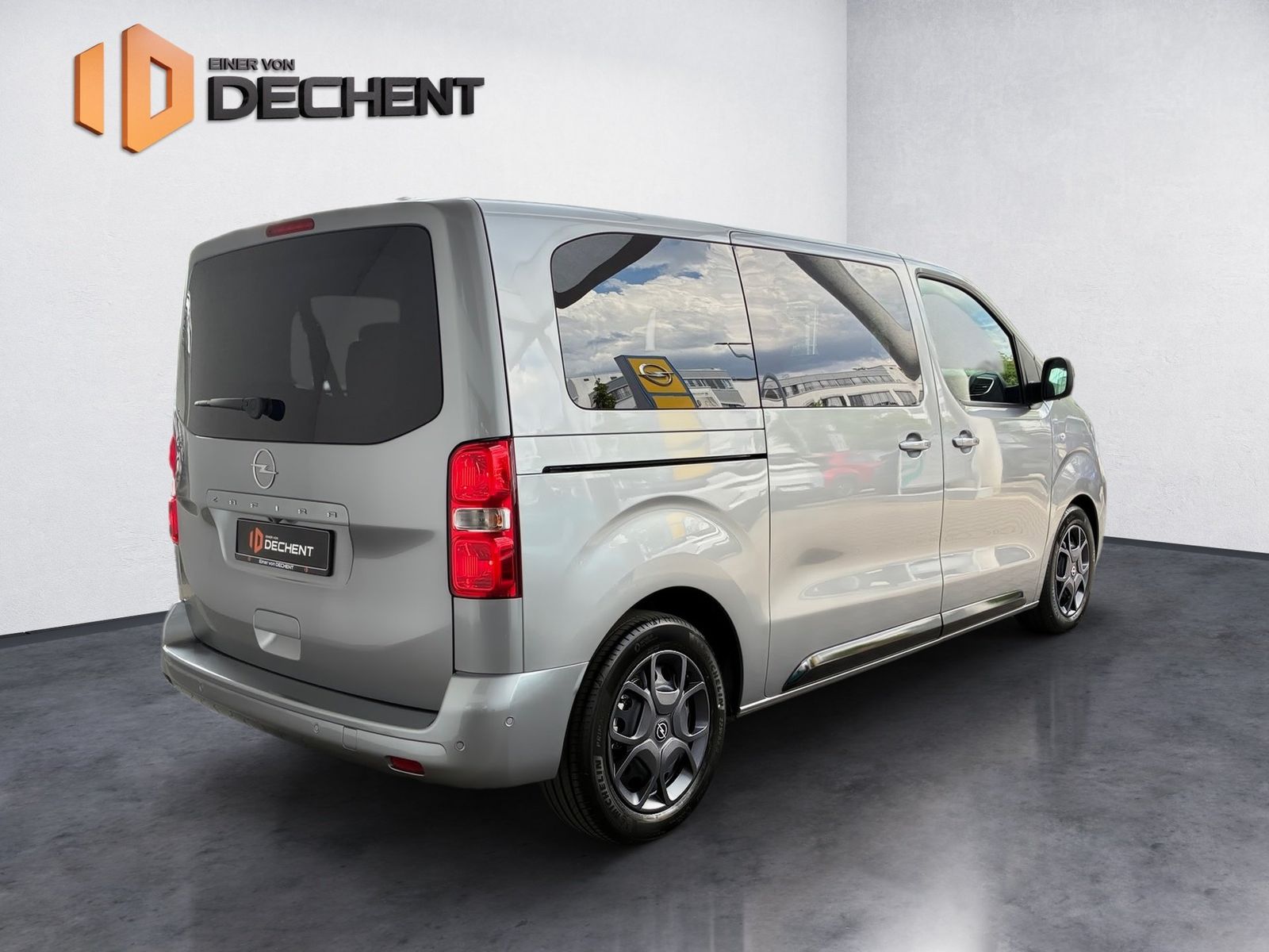 Fahrzeugabbildung Opel Zafira Life 2.2 Diesel (L2) Edition M Kamera,LED