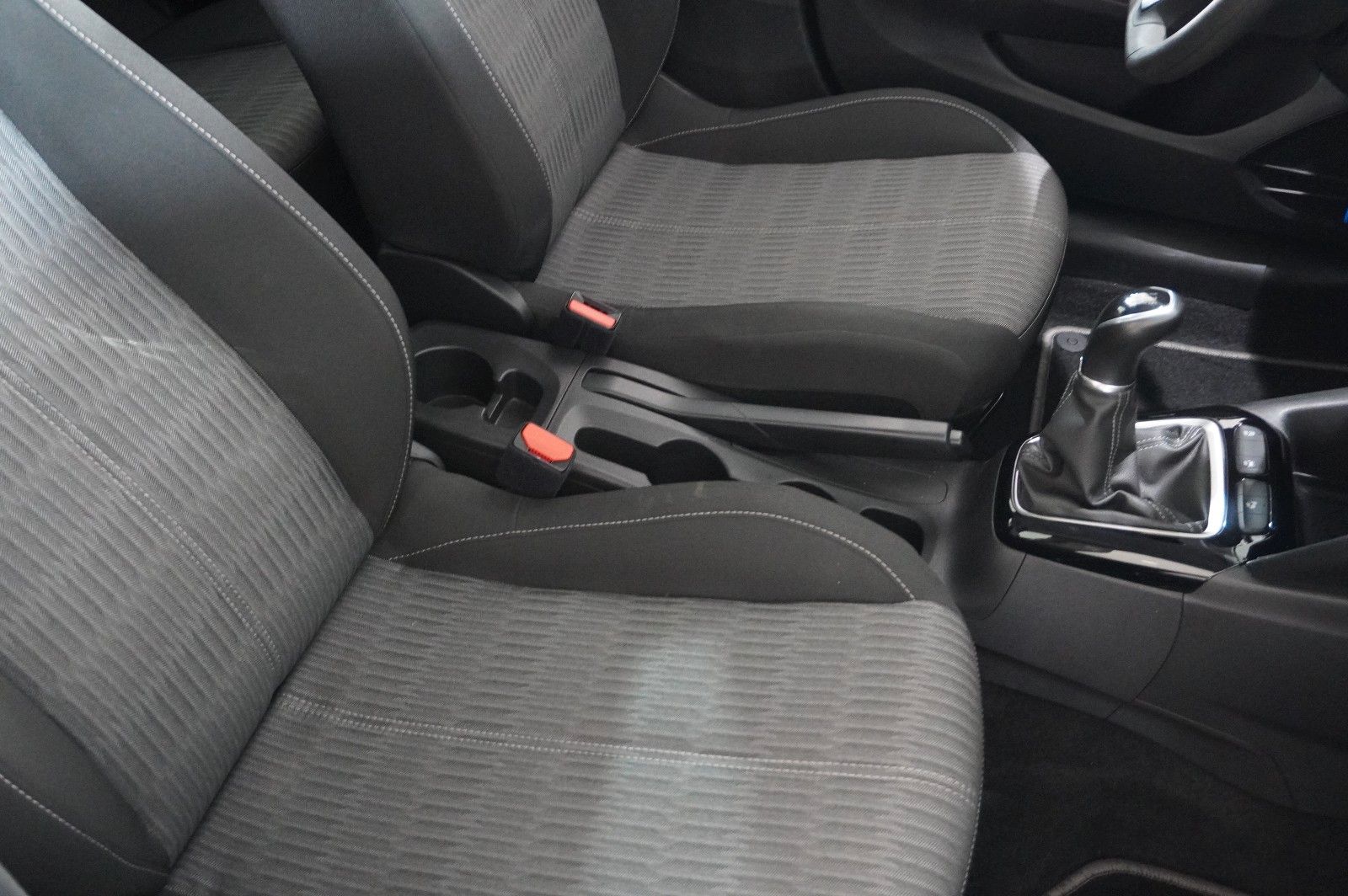 Fahrzeugabbildung Opel Corsa F 1.2 EDITION NAVI/KAMERA/TEMP./PDC/DAB+
